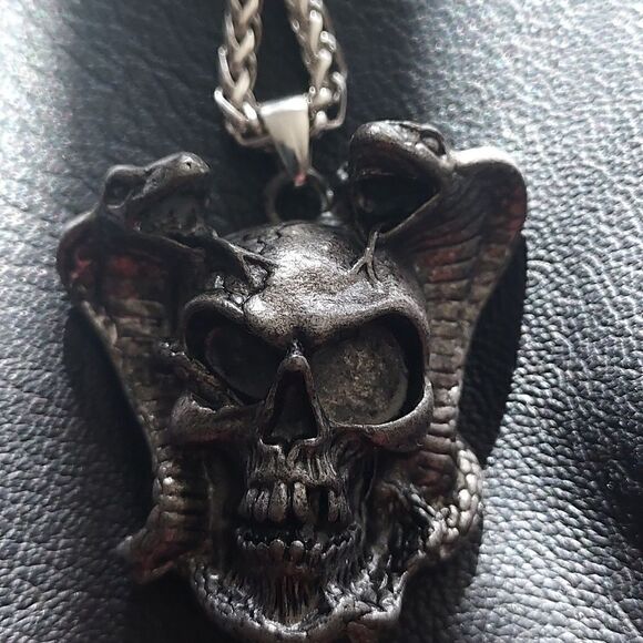 Skull Double Snake Stainless Steel Unisex Pendant Necklace - Picture 9 of 9